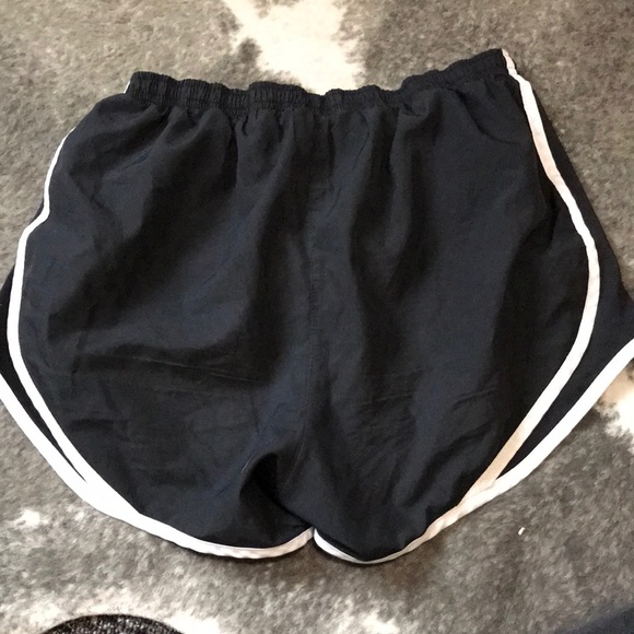 Nike shorts - Picture 2 of 4